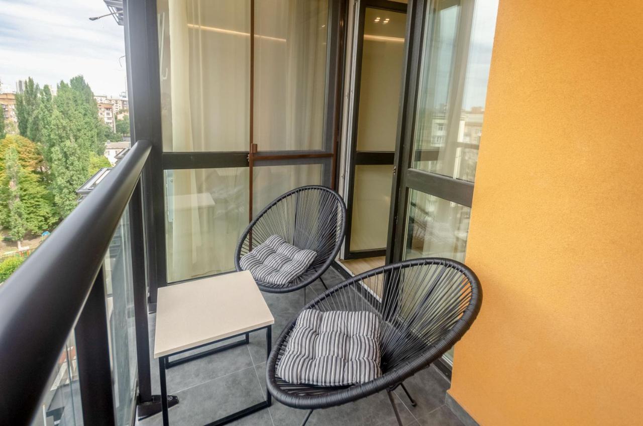 Petrovdom 85-141-122-38 Apartments In The Rc "French Quarter" キエフ エクステリア 写真